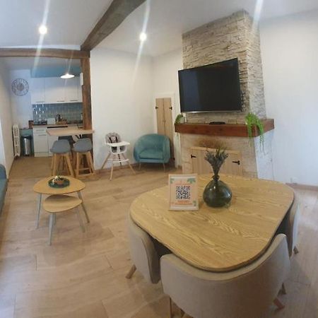 Maison De Rue: Ош Екстериор снимка